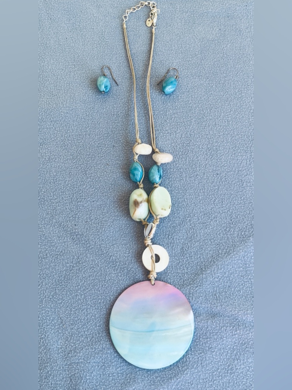 Bohemian-style beach necklace earring set colorful shell pendant and beads
